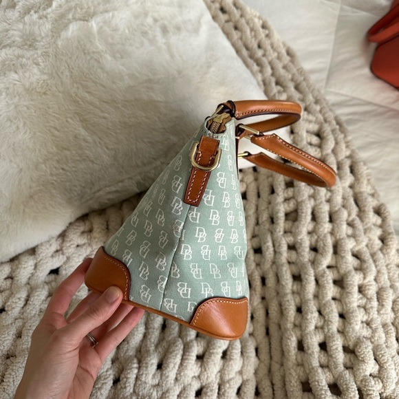 🦋SOLD🦋 Dooney & Bourke | Charlie Satchel | Spearmint Hand Bag - Picture 8 of 11